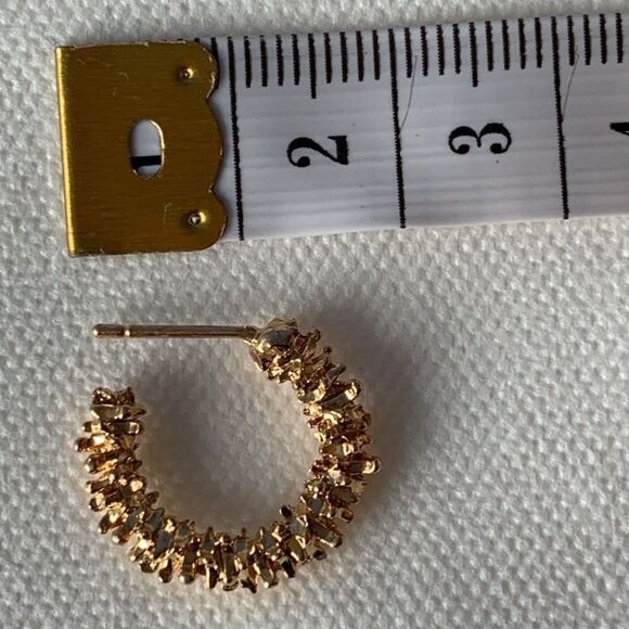 Gold Textured Hoop Earrings – Bold, Modern, Unisex Style - Gift Ready - New - Picture 8 of 10
